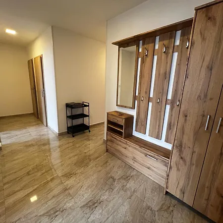 Apartman Hoa - Metro Station Pankrac Prága