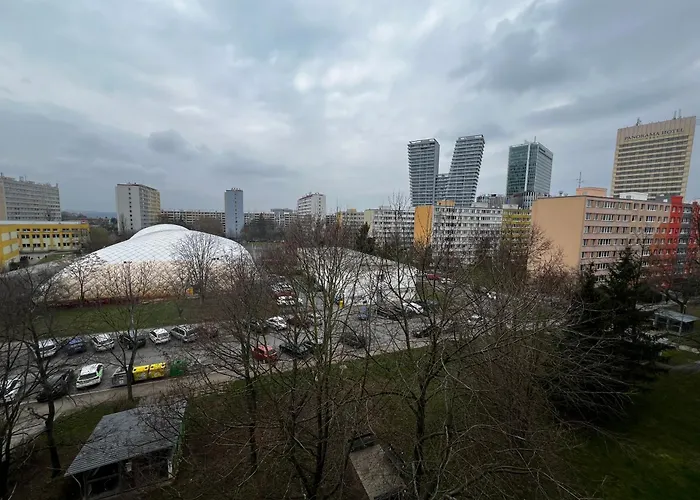 Hoa - Metro Station Pankrac Daire *